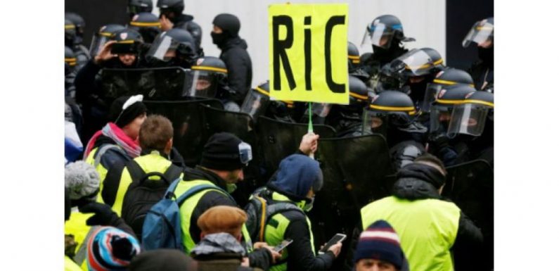 Référendum d’initiative citoyenne, la demande qui monte chez les « gilets jaunes »
