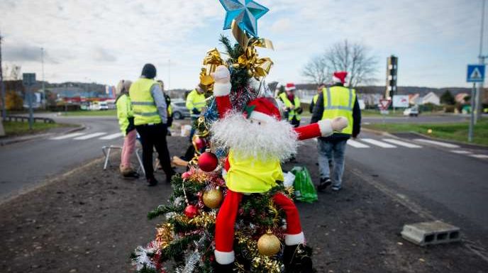 « Gilets jaunes » : incertitude sur la mobilisation après Strasbourg et l’intervention de Macron