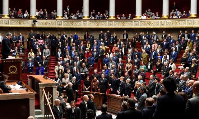 Coups de feu, voitures incendiées, cercueil… Des députés menacés par des « gilets jaunes »