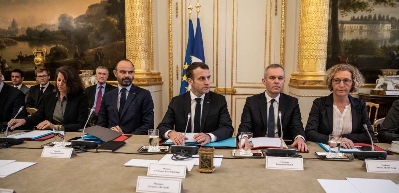 Pour l’opposition et les syndicats, les mesures dévoilées par Macron sont insuffisantes