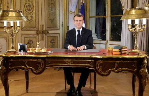 Voeux: Emmanuel Macron parle, les «gilets jaunes» veulent se faire entendre