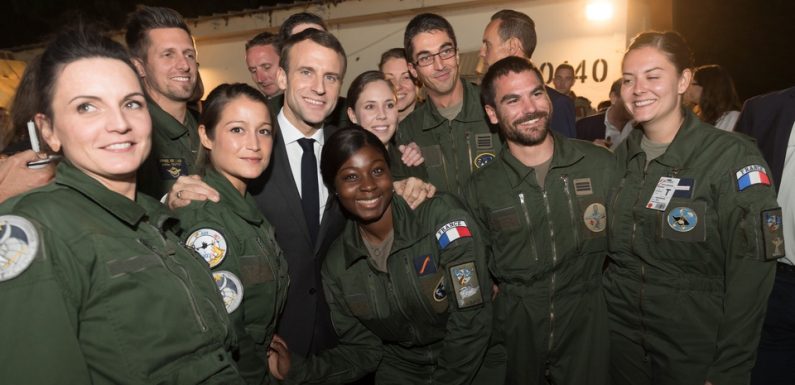 «Gilets jaunes»: Macron appelle à «l’ordre», Philippe dénonce «des gestes antisémites»