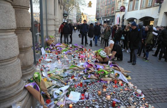 Les infos immanquables du jour: Les victimes de Strasbourg, les annonces d’Edouard Philippe et le «Blanc-manger Coco»