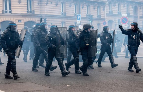 Paris Après les Gilets jaunes, des policiers en colère appellent à un acte 1 des Gyros bleus