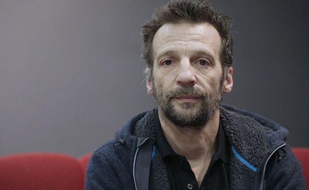 Mathieu Kassovitz s’en prend à Philippe Poutou pour défendre Macron