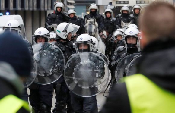 Un policier témoigne : « Avec les Gilets jaunes, on enchaîne les heures supplémentaires sans être payé »