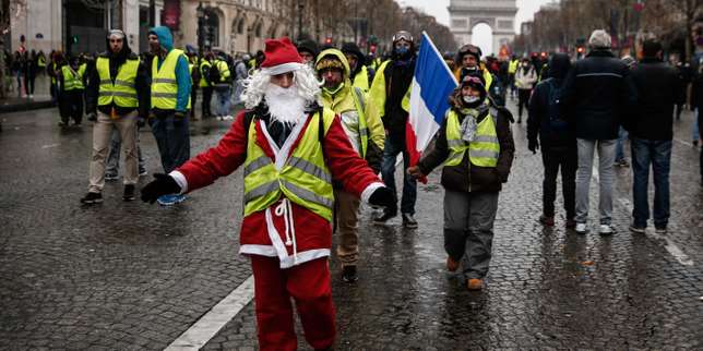 À Paris et en régions : les images de l’« acte V » de la mobilisation des « gilets jaunes »