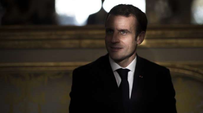 Emmanuel Macron, à huis clos en son palais
