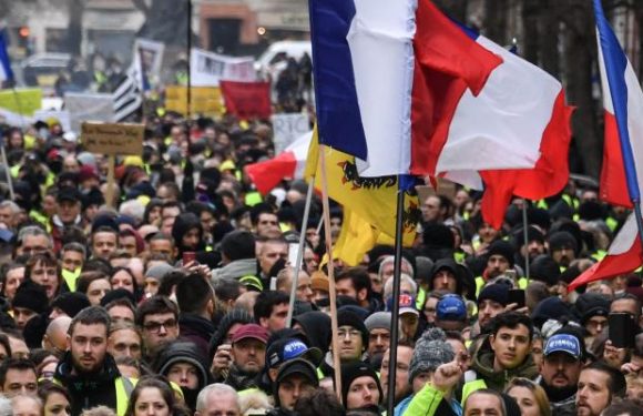 Le mouvement « gilets jaunes » repart de plus belle, mobilisation en forte hausse ce samedi en France