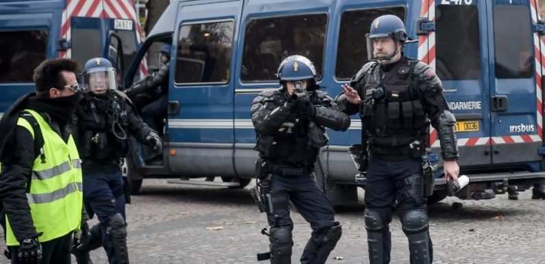 Gilets jaunes : un syndicat policier s’émeut des ordres de répression et du comptage des manifestants