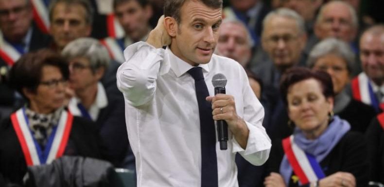 Face au RIC, Macron brandit le Brexit