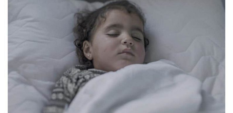 Troublantes photos d’enfants réfugiés dans leur sommeil