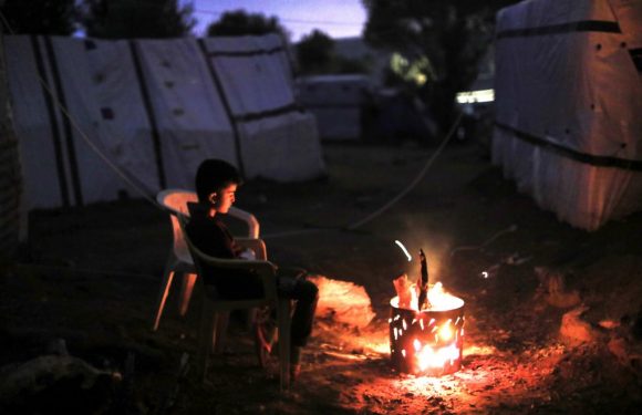 À Lesbos, les mineurs, femmes enceintes et victimes de torture sont abandonnés, selon un rapport d’Oxfam