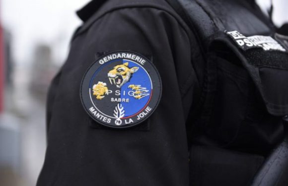 Bonnières-sur-Seine (78) : un déséquilibré fonce en voiture sur la grille de la gendarmerie au cri d’ »Allah Akbar »