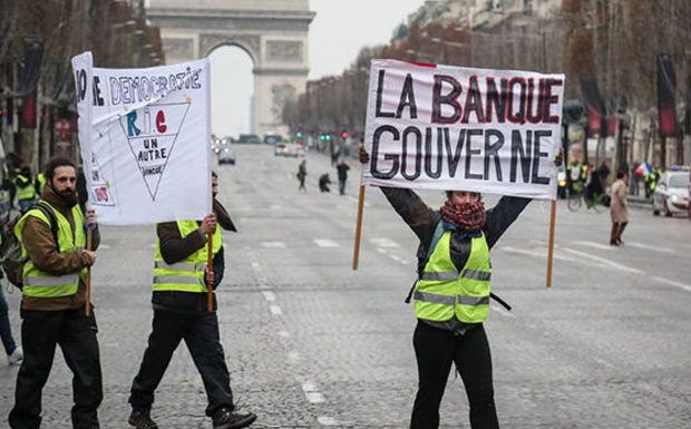 Retirer son argent peut-il vraiment faire s’écrouler les banques ?