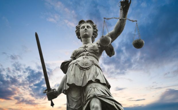 Sévère répression des gilets jaunes : la justice française est-elle en train de préfèrer l’ordre à la justice ?