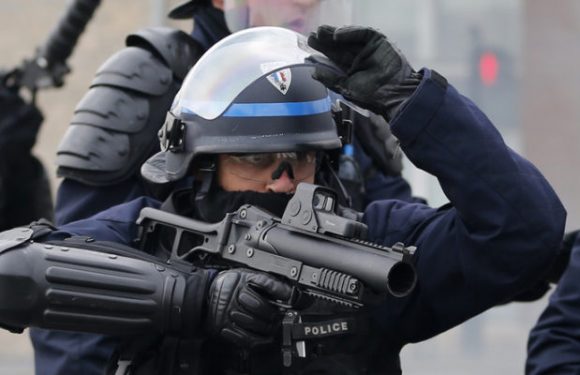 Patrice, blessé par un tir de lanceur de balles de défense : « Je perds mon œil et mon métier »