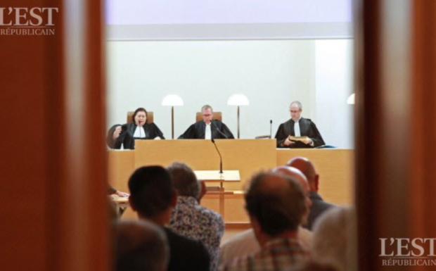 Besançon (25) : insultes, menaces et crachat au tribunal, y a-t-il un médecin dans la salle ?
