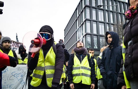 Gilets jaunes : Je te BFM, moi non plus