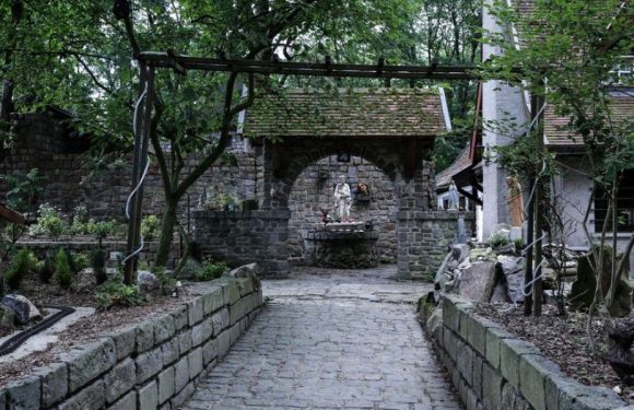 Qui veut la mort du village d’enfants de Riaumont et pour quelle raison ?