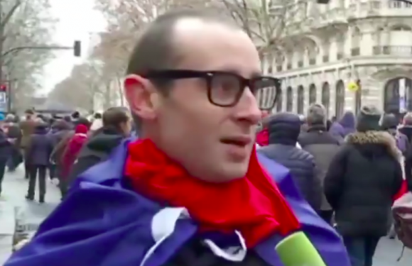 L&rsquo; organisateur de la manif des «foulards rouges» interviewé par RT est-il un imposteur?
