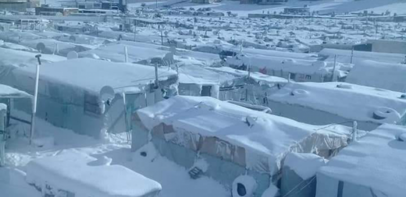Au Liban, des camps de réfugiés syriens dévastés