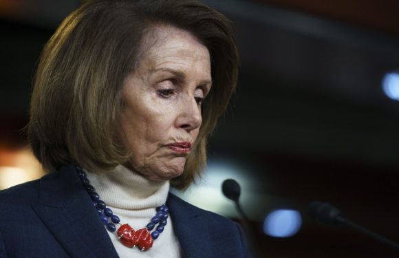Shutdown: Trump réplique et annule les déplacements de Pelosi