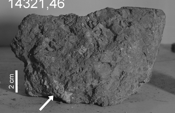 On a trouvé sur la Lune le plus vieux morceau de roche de la Terre