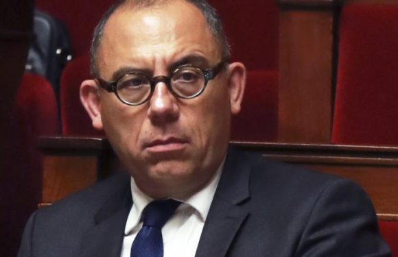 « Il faut que les Français sachent que des personnes s’octroient le droit de nous écrire que nous devons mourir », témoigne un député menacé