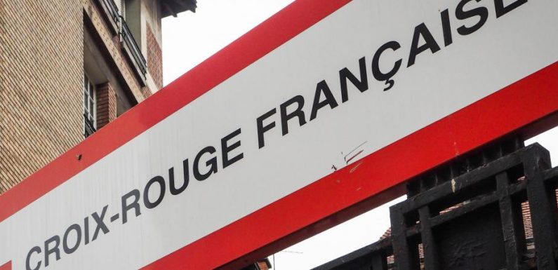Jeunes migrants isolés à Paris : la Croix-Rouge mise en cause par plusieurs ONG