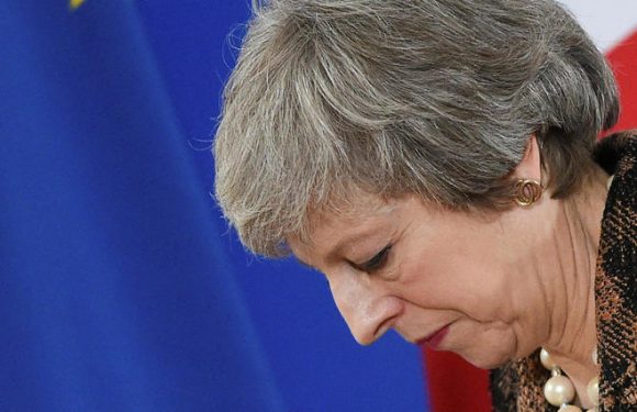 Brexit : l’accord de Theresa May rejeté massivement par les députés