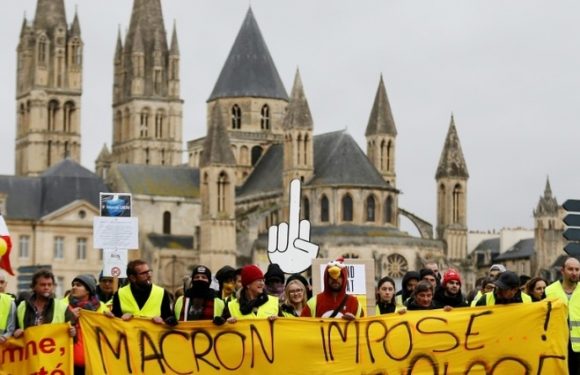 Les « Gilets jaunes » de nouveau dans la rue après les premiers débats