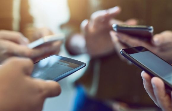 Facebook paye des jeunes 20 dollars pour espionner leur smartphone