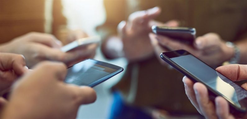 Facebook paye des jeunes 20 dollars pour espionner leur smartphone