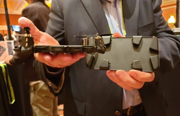 Cette coque de smartphone se transforme en drone à selfie