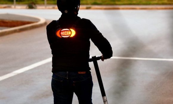 Un clignotant dans le dos pour éviter les collisions