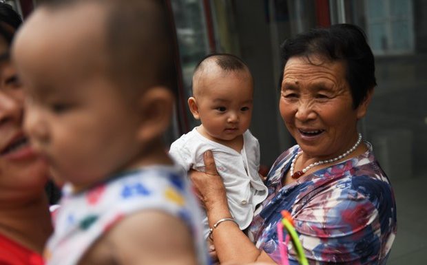 Cette nuit en Asie : les Chinois n’ont jamais fait aussi peu d’enfants