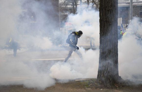 Heurts entre «gilets jaunes» et forces de l’ordre