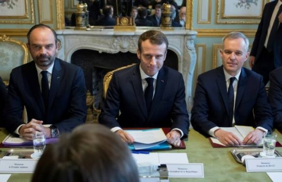 Emmanuel Macron trace le chemin du grand débat