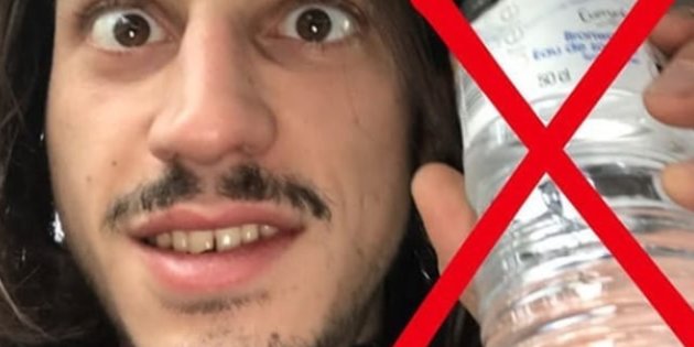 #MaGourdeÀMoi : Le rappeur Romeo Elvis milite contre les bouteilles plastique