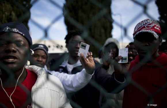 Italie : polémique après la fermeture d’un centre qui accueillait plus de 500 migrants