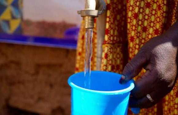 Au Burkina Faso, des robinets pour combattre le terrorisme