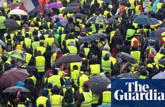 Canada spawns its own yellow vest protests – with extra rightwing populism