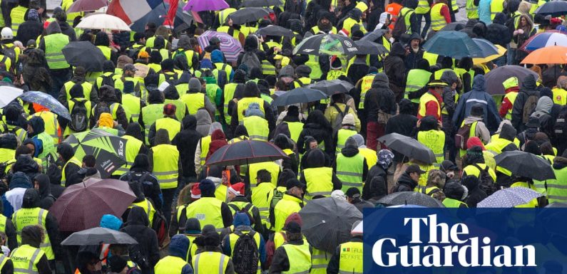 Canada spawns its own yellow vest protests – with extra rightwing populism