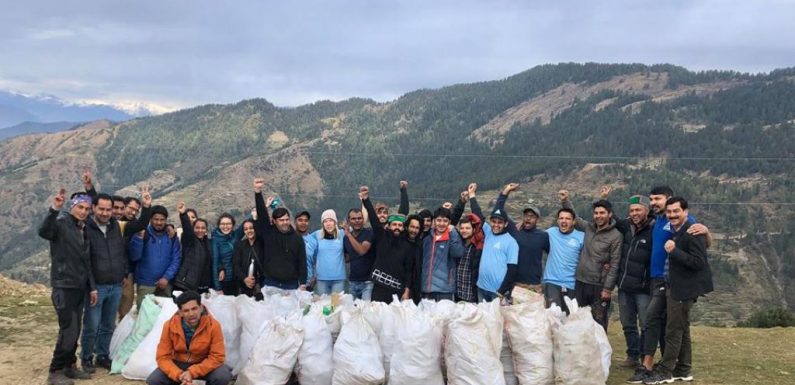 Trekking et lutte contre les déchets, des Indiens nettoient l’Himalaya