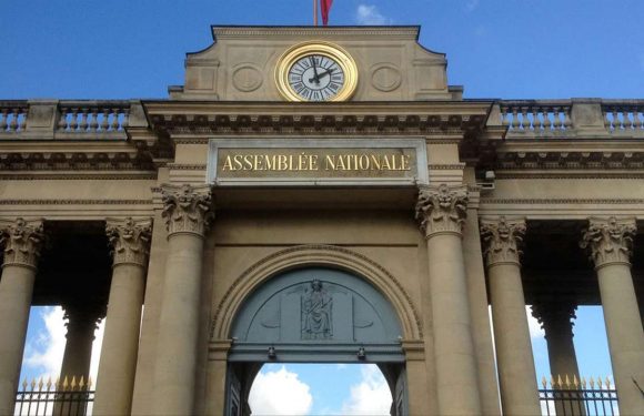 « Le grand débat national serait une occasion historique de débattre du fonctionnement de notre démocratie »