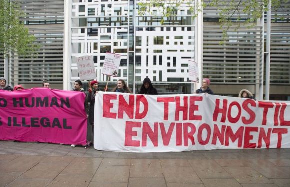 Royaume-Uni: « l&rsquo;environnement hostile » qui vise les migrants illégaux