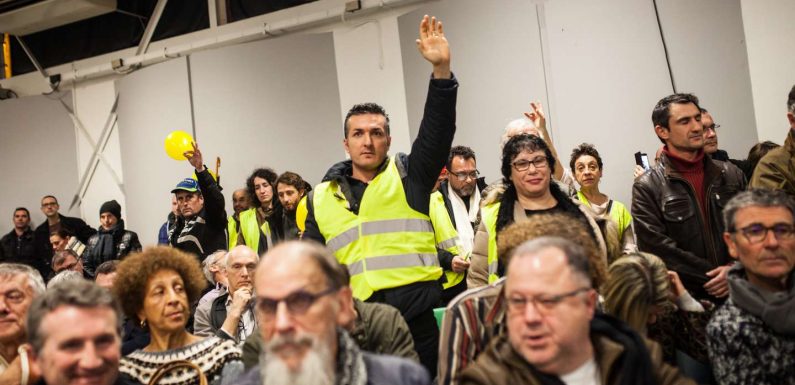 Malaise démocratique : la France fissurée