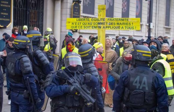 Michèle Rivasi : « Il est temps de parler des violences policières »