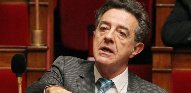 Climat : limiter les naissances «permettrait de mieux accueillir les migrants», estime Yves Cochet